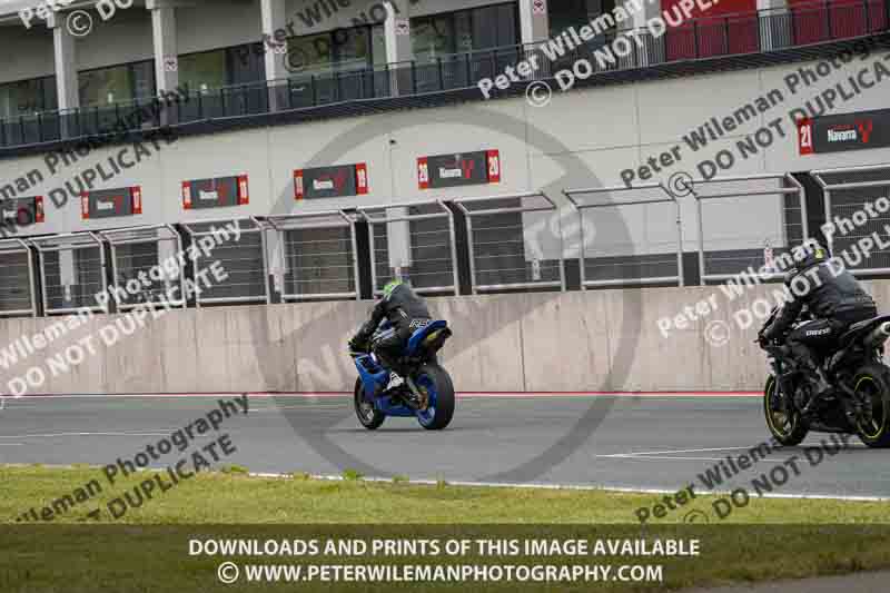 cadwell no limits trackday;cadwell park;cadwell park photographs;cadwell trackday photographs;enduro digital images;event digital images;eventdigitalimages;navarra;no limits trackdays;peter wileman photography;racing digital images;trackday digital images;trackday photos